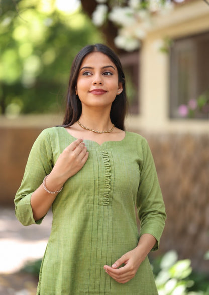 Kiwi Quest Kurti