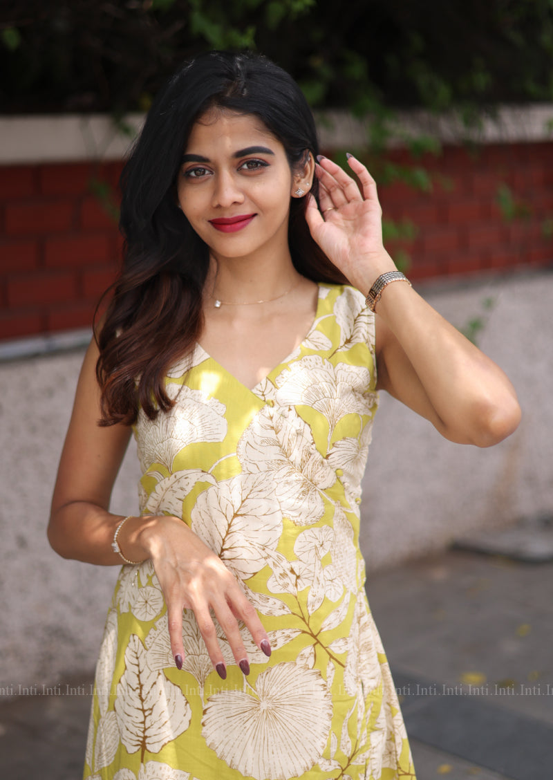 Leafline Set Top & Pant Set