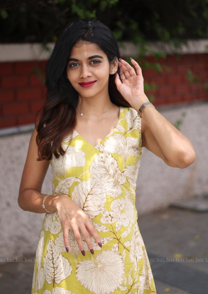 Leafline Set Top & Pant Set