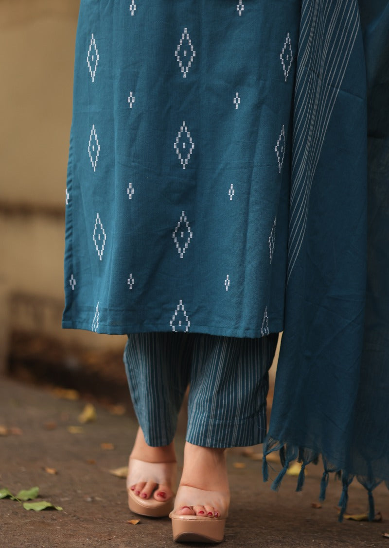 Nerin Sora Salwar Suit