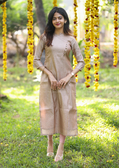 Neutral Poise Kurti