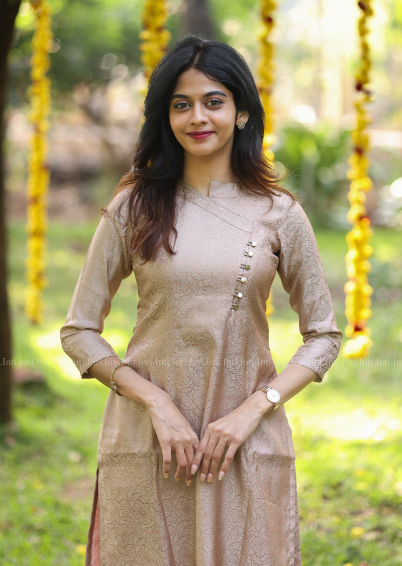 Neutral Poise Kurti