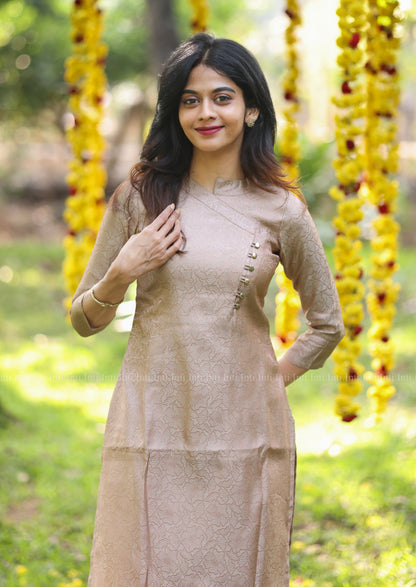 Neutral Poise Kurti