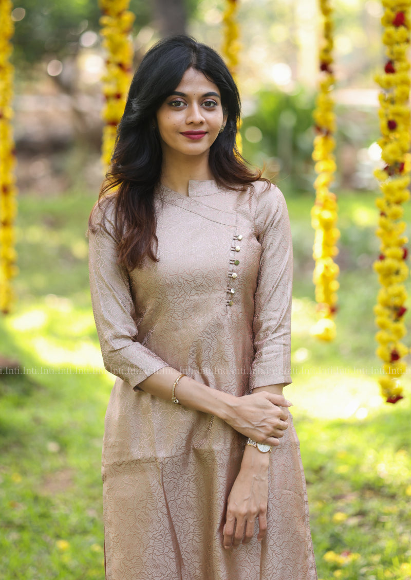 Neutral Poise Kurti