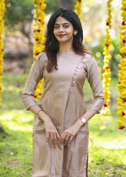 Neutral Poise Kurti
