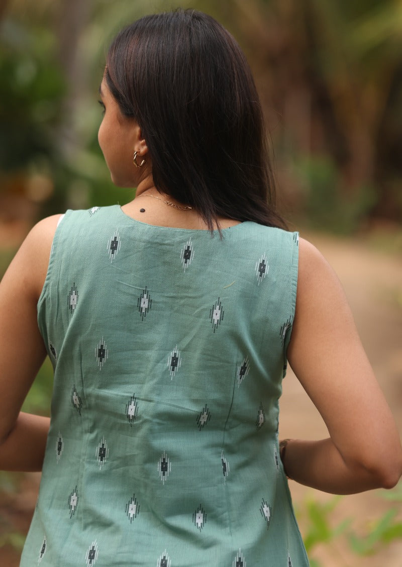 Nila Stride Top & Pant Set
