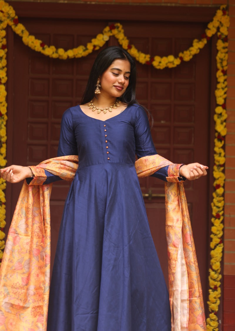 Nyvani Roe Anarkali