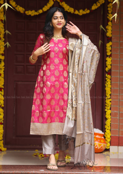 Peoney Enchant Salwar Suit