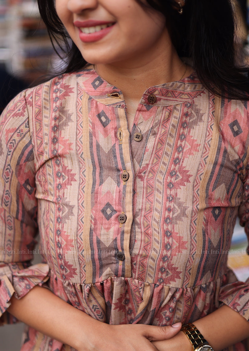 Rosewood Ruffel Short Top