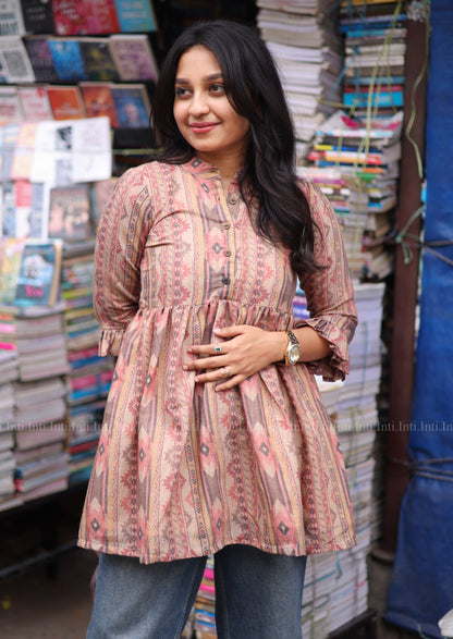 Rosewood Ruffel Short Top