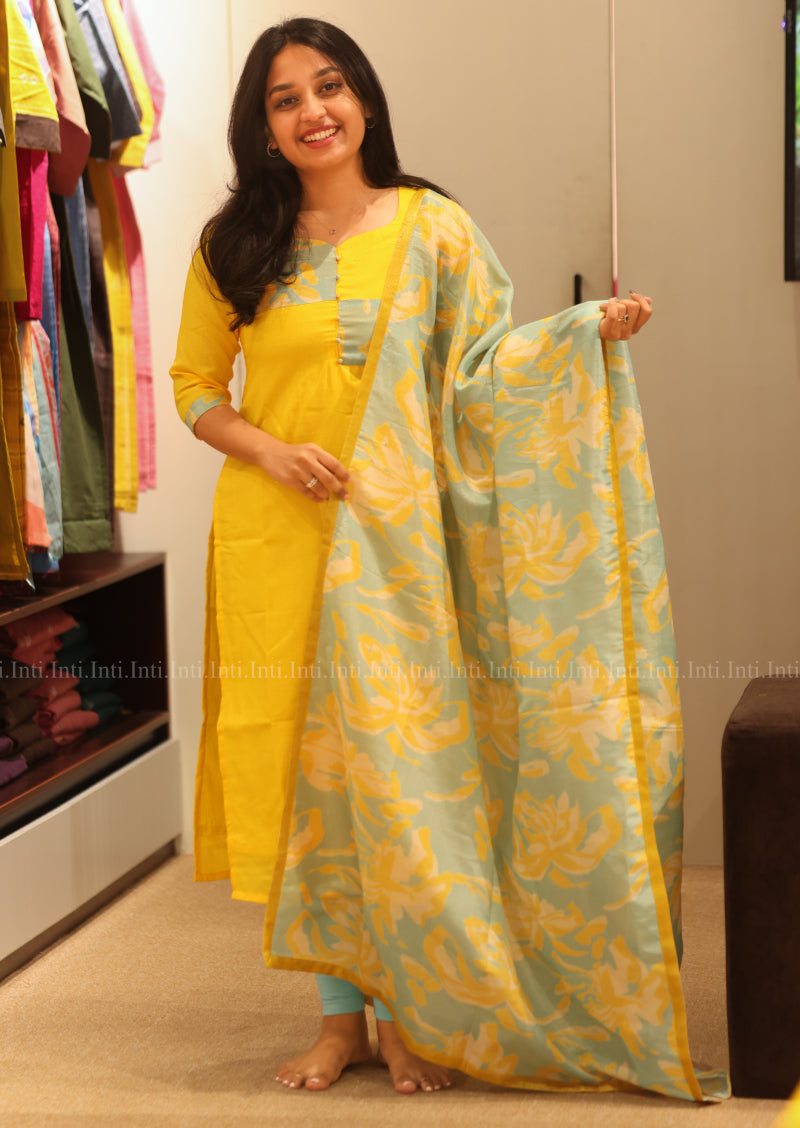 Sun Porsch Top & Dupatta Set