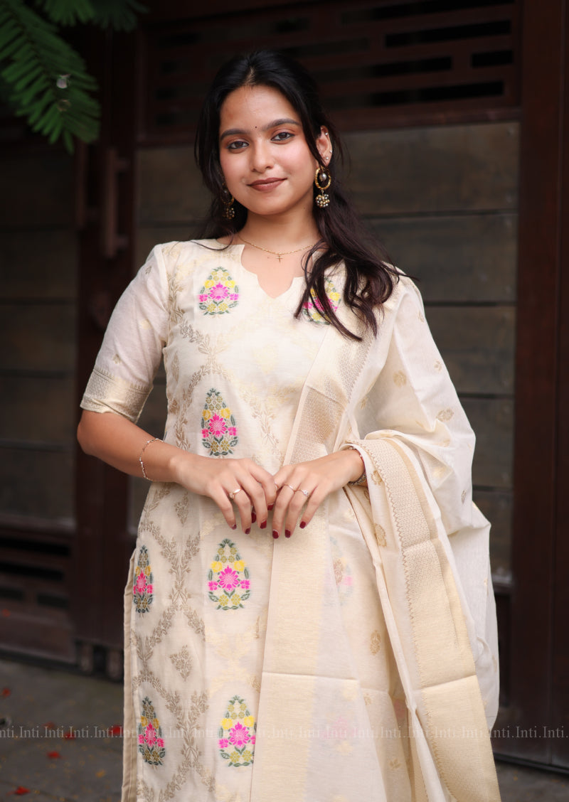Swan Elegance Salwar Suit