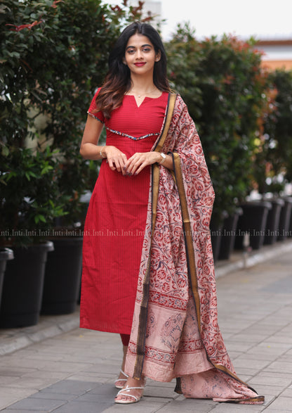 Swayline Glint Top & Dupatta Set