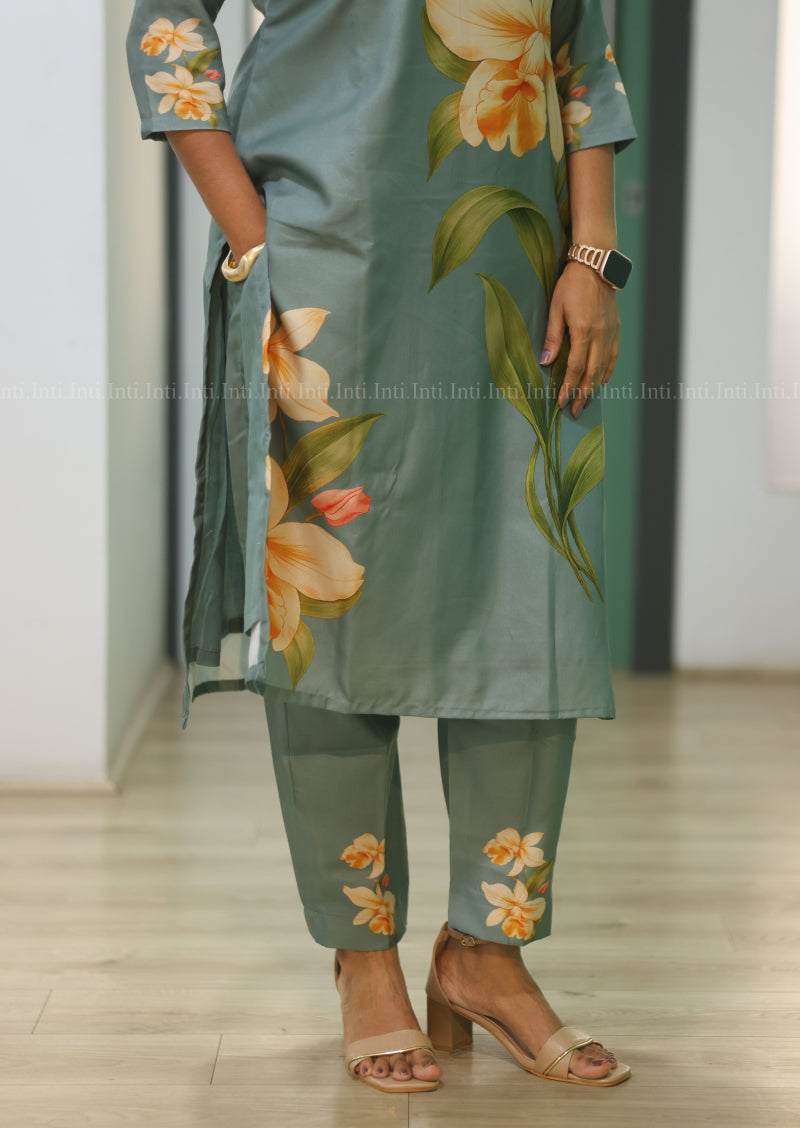 Wildlily Muse Top & Pant Set