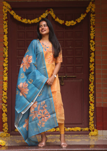 Fira Pattern Top & Dupatta Set