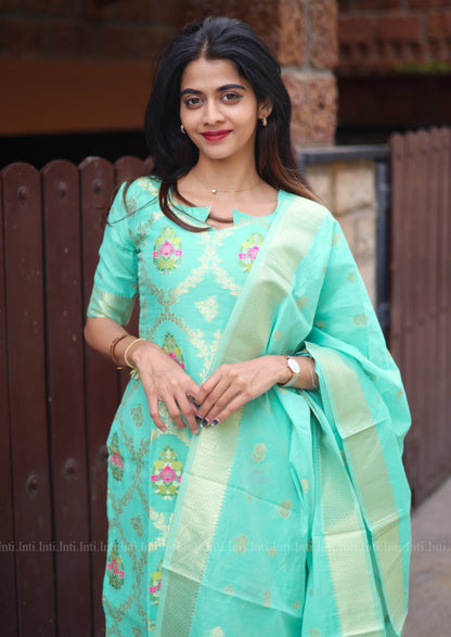 Skyloom Touch Salwar Suit