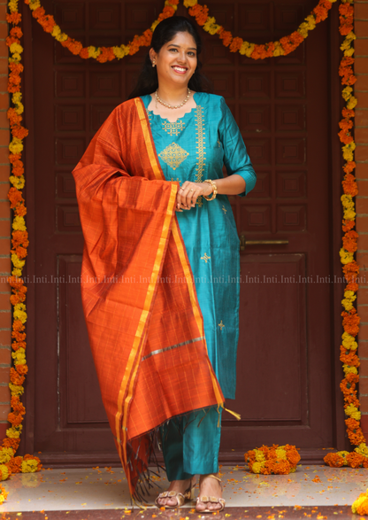 Threshold Bloom Salwar Suit