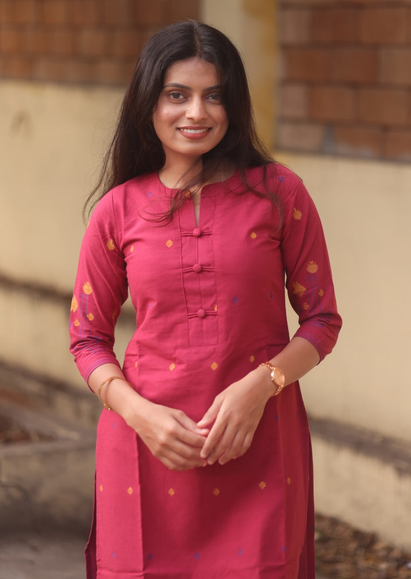 Yaira Nove Kurti