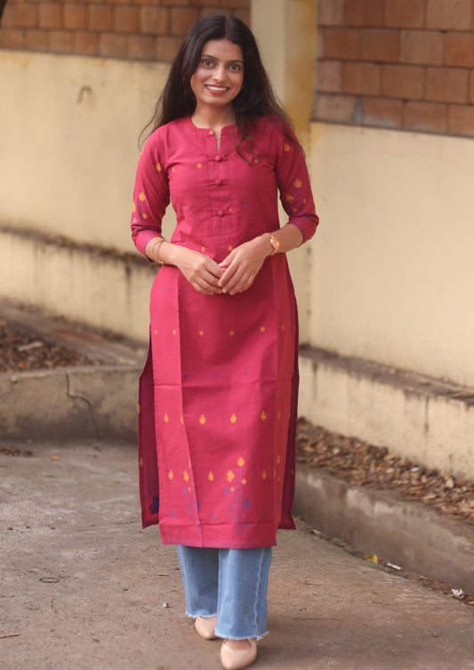 Yaira Nove Kurti